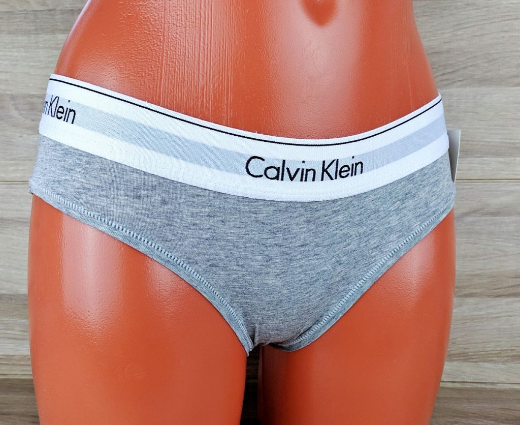 Купить женские трусы Calvin Klein